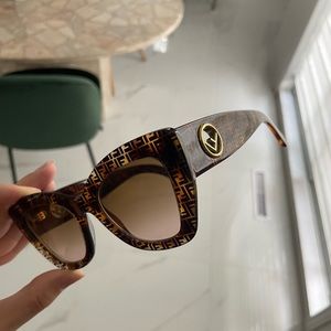 FENDI SUNGLASSES